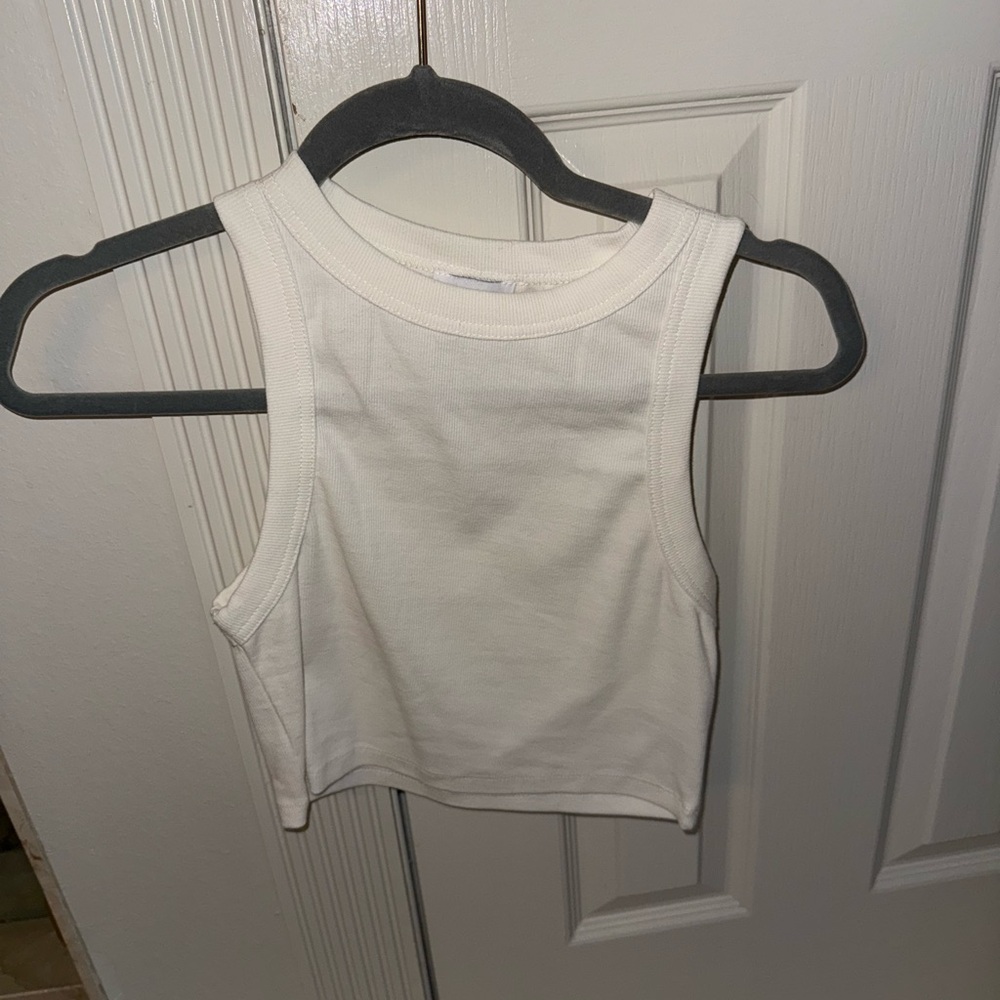 Princess Polly classic tank top - Picture 2 of 3